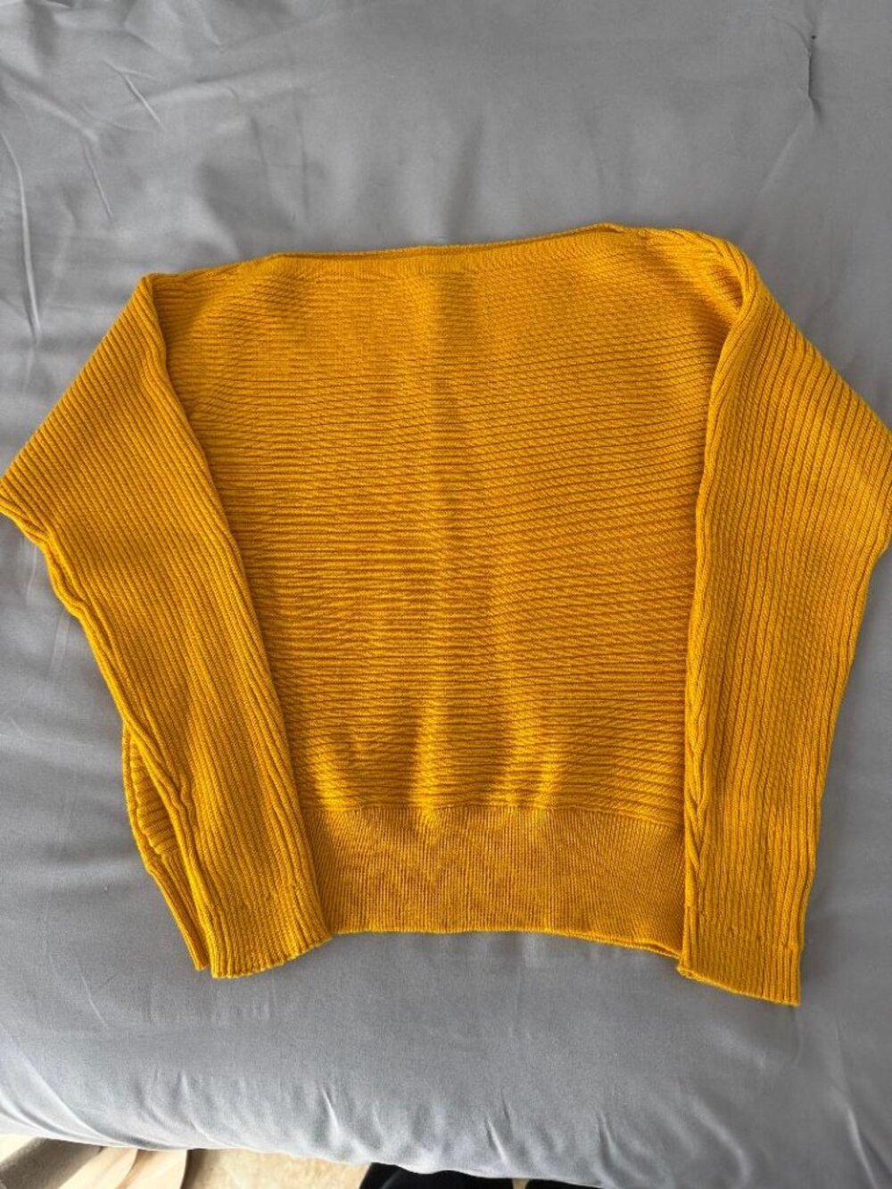 Long sleeve, boat neck sweater